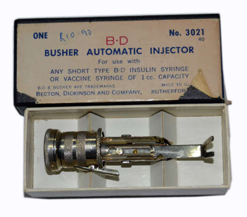 Busher Automatic Injector for use with vaccine syringe 1cc
