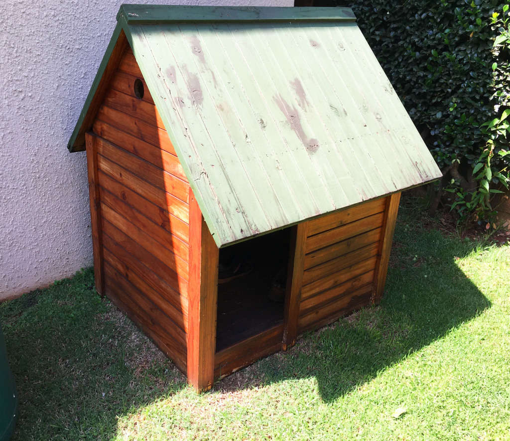 Kennel for medium dog (Golden Retriever)