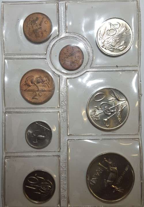 1978 SEALED UNC MINT PACKS - RARE LARGE R1,00 - SETS 39 YEARS OLD