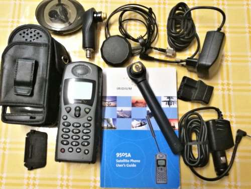 IRIDIUM 9505A SATELLITE PHONE - EXCELLENT/ALL ACCESSORIES IN CASE - NEEDS NEW BATTERY - A GIVE AWAY