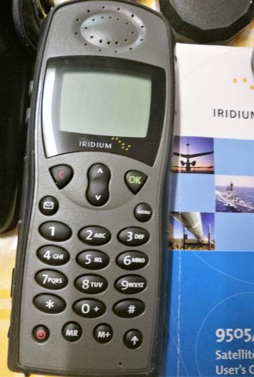 IRIDIUM 9505A SATELLITE PHONE - EXCELLENT/ALL ACCESSORIES IN CASE - NEEDS NEW BATTERY - A GIVE AWAY