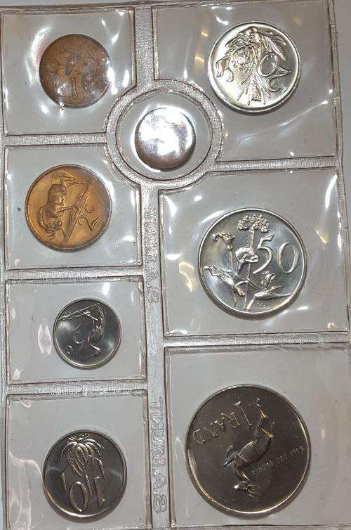 1977 RSA MINT PACK - 39 YEARS OF COIN HISTORY - RARE DATE