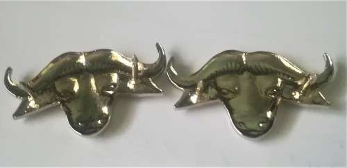 SADF - 32 BATTALION SET - BERET BADGE (ORIGINAL WITH LUGS & SPLITPIN & 2 X COLLAR SET