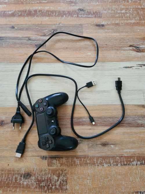 PS4 500GB + 9 GAMES!