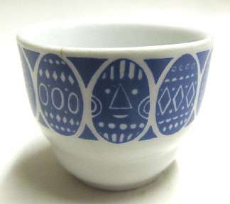 Arabia Finland egg cup, blue Kauno design