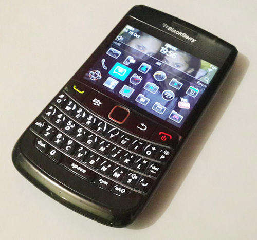 BlackBerry Bold 9780 ~cRaZy AucTioN~