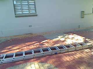 Extention Ladder 3m extends to 6m (GRAVITY) (COLLECTION ONLY !!!!!!!!!!)