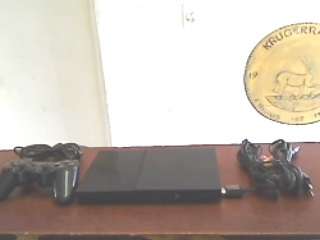 Sony Playstation 2  + Cables + 1 Remote Control