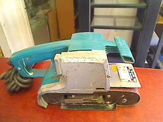 Sanders Makita Belt Sander 9900B was sold for 1 000.00 on 4 Nov at 22 02 by Big Boss Businesses in Johannesburg ID 207406220