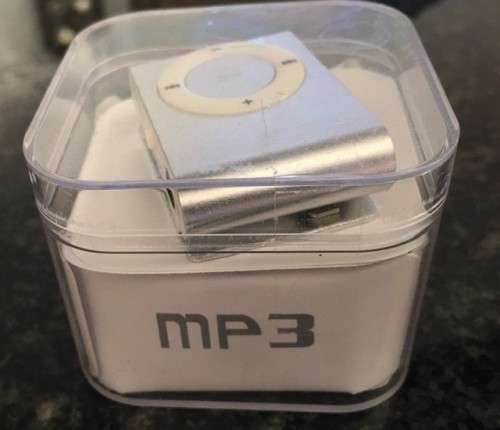 ** MP3 MULTIMEDIA PLAYER**  R1 AUCTION