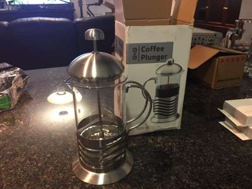 ** BEAUTIFUL COFFEE PLUNGER IN STAINLESS STEEL AND GLASS**