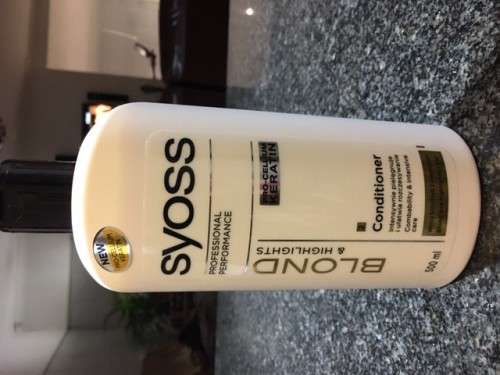 **GENUINE SYOSS PROFFESSIONAL CONDITIONER** 500 ML
