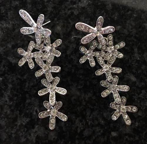 **STUNNING DIAMANTE EARRINGS** UNIQUE