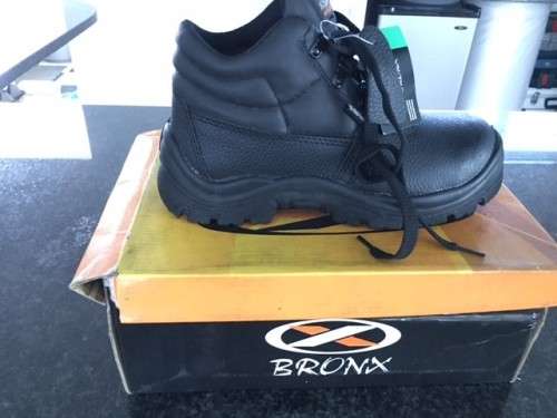 **GENUINE BRONX LEATHER STEELCAP BOOT** SIZE 3.