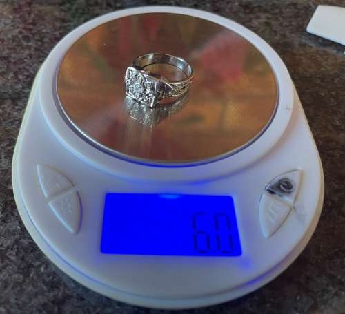 * AMAZING 925 RING WITH OPEN LOCKET FEATURE (6 GRAMS)