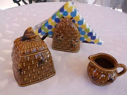 Porcelain honeypot, small milk jug & serviette holder, brown, bee motif, very cute.
