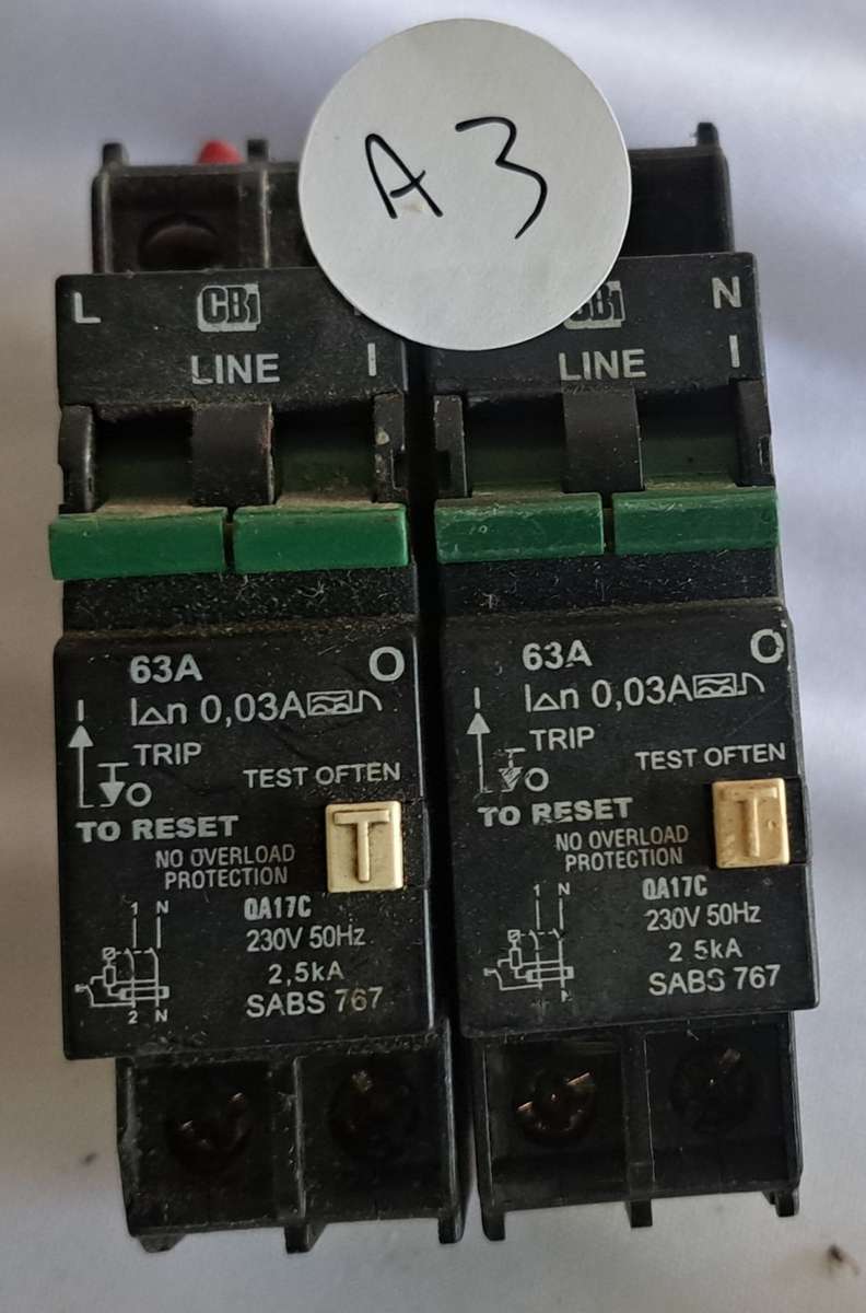 Circuit Breaker, CBI  EARTH LEAKAGE x 2