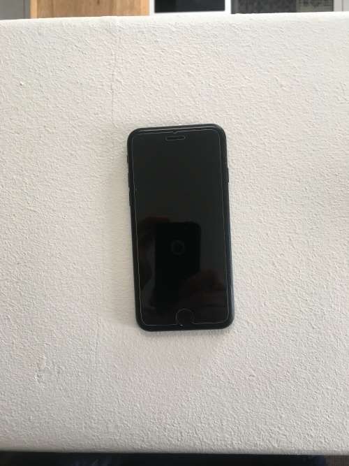 iPhone SE (2022) 128 G Midnight