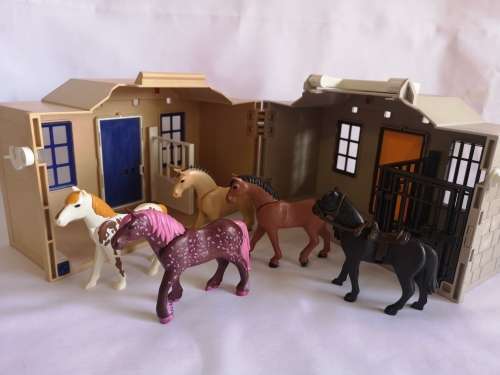Playmobil Horse and Stable Set