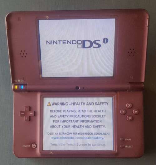 Nintendo DSi XL, Gaming Console With 10 Games