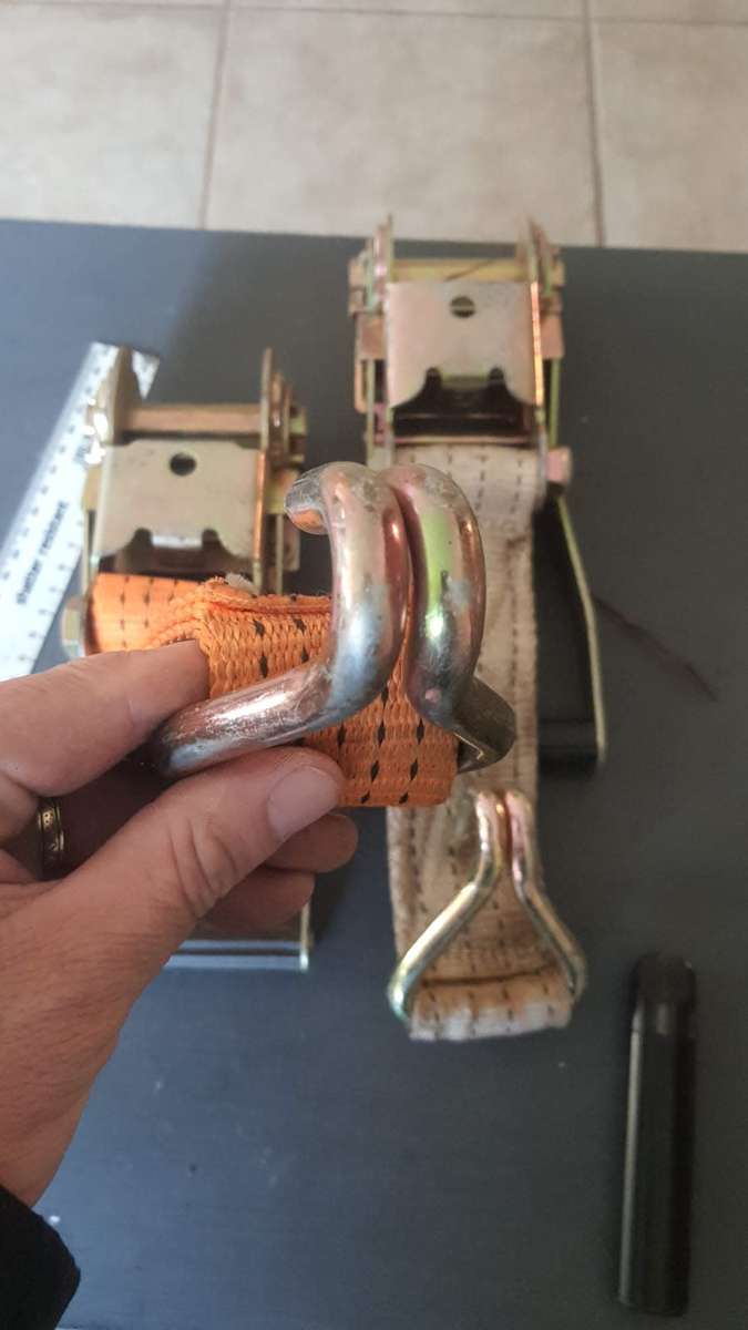 2 x heavy duty ratchet strapdowns price for both
