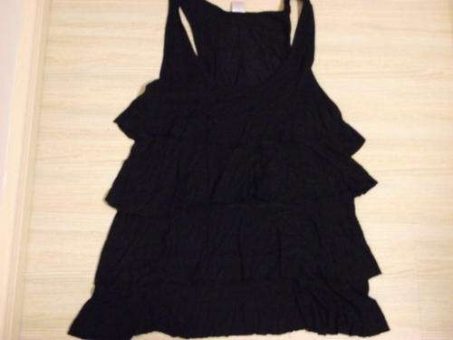 Black ruffle top size L