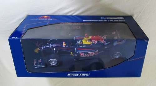 Minichamps Red Bull Hockenheim 2010 S. Vettel 1:18