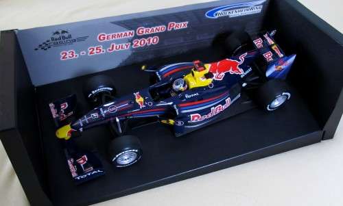 Minichamps Red Bull Hockenheim 2010 S. Vettel 1:18