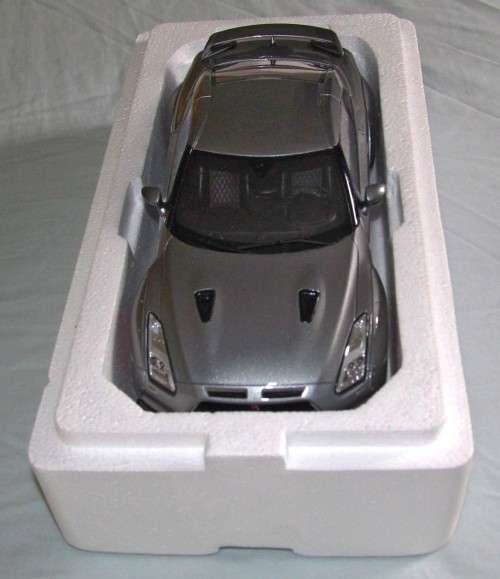 GT Spirit 1:18 Nissan R35 GTR tuned by Prior Design