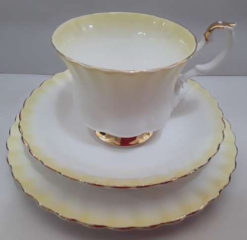 Royal Albert ''RAINBOW''  Trio