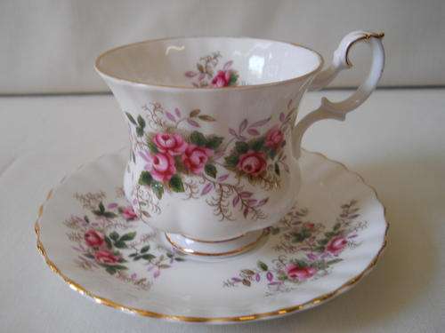 Royal Albert  -  Lavender  Rose  -  Coffee  Cup  &  Saucer