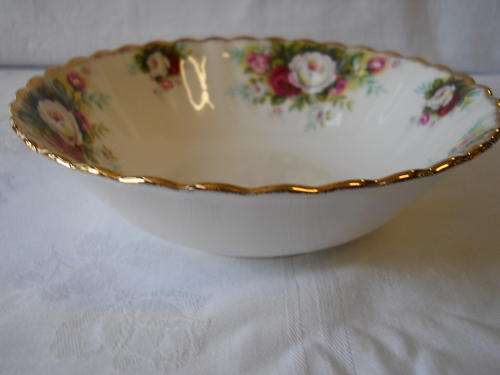 Royal Albert  -  Celebration -  Desert  Bowl