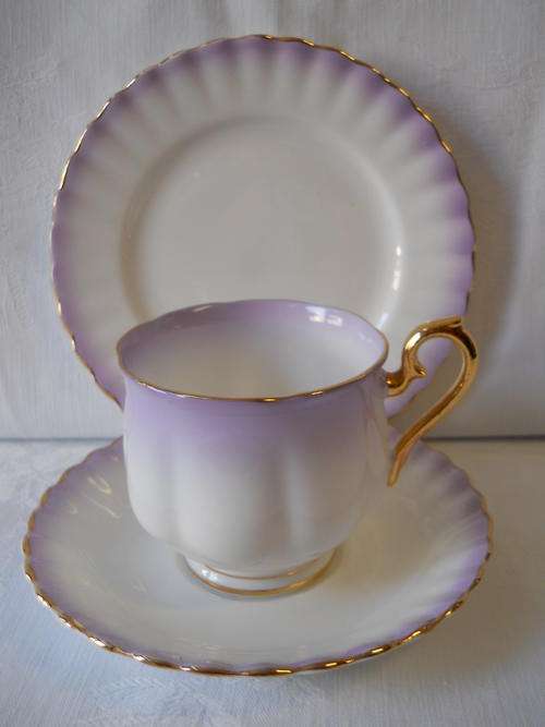 Royal  Albert  -  Rainbow  -  Trio