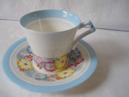 Royal  Albert  ''Dorothy''  Coffee  cup  &  saucer