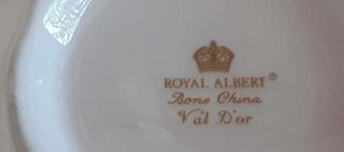 Royal Albert  ``VALD`OR``   Sugar  Bowl