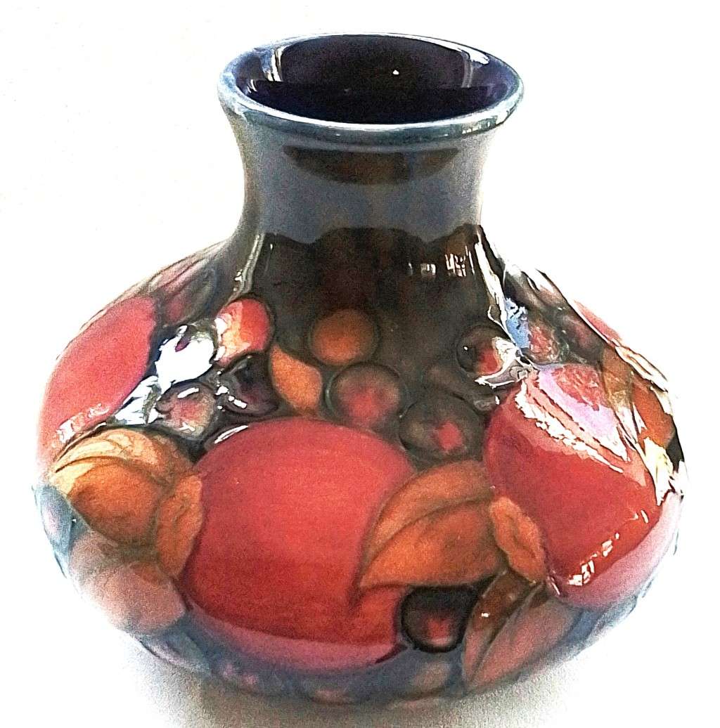 Moorcroft  ``Pomegrante``  Vase