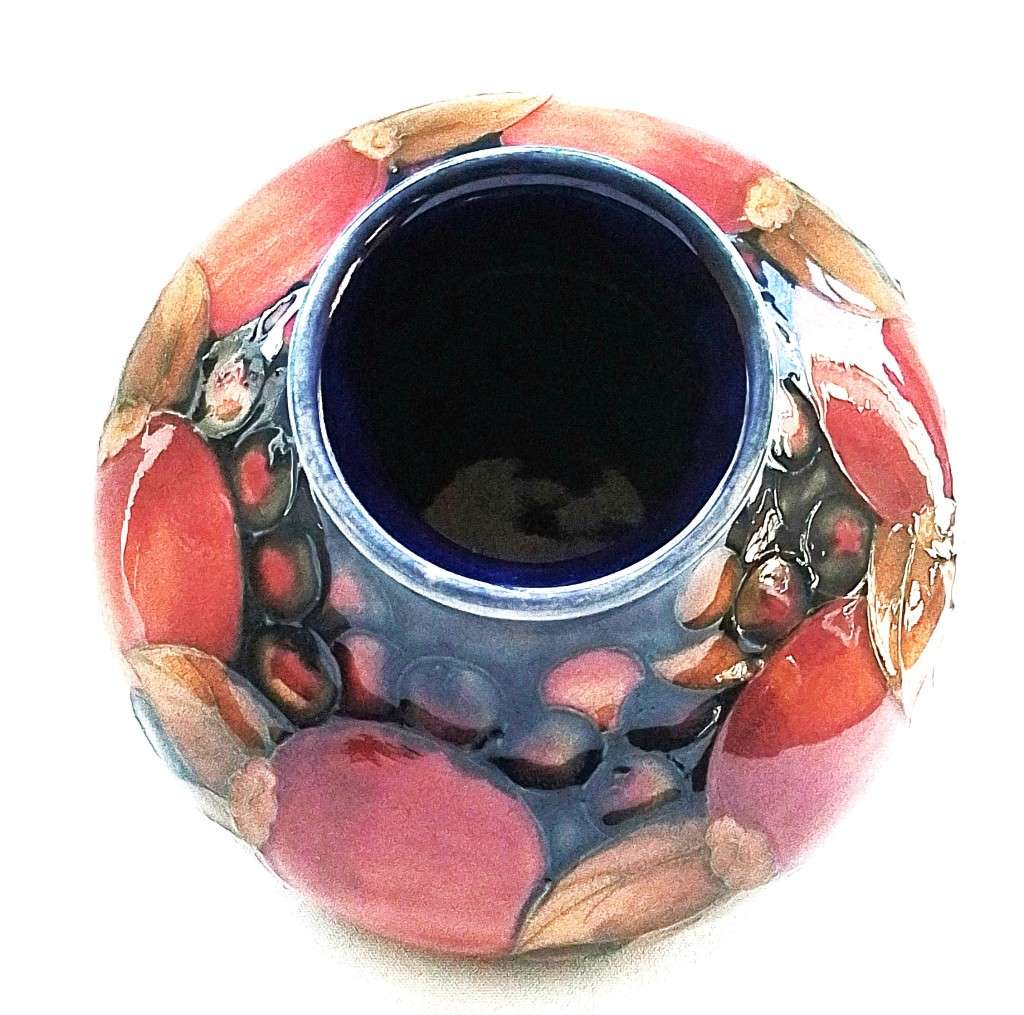 Moorcroft  ``Pomegrante``  Vase