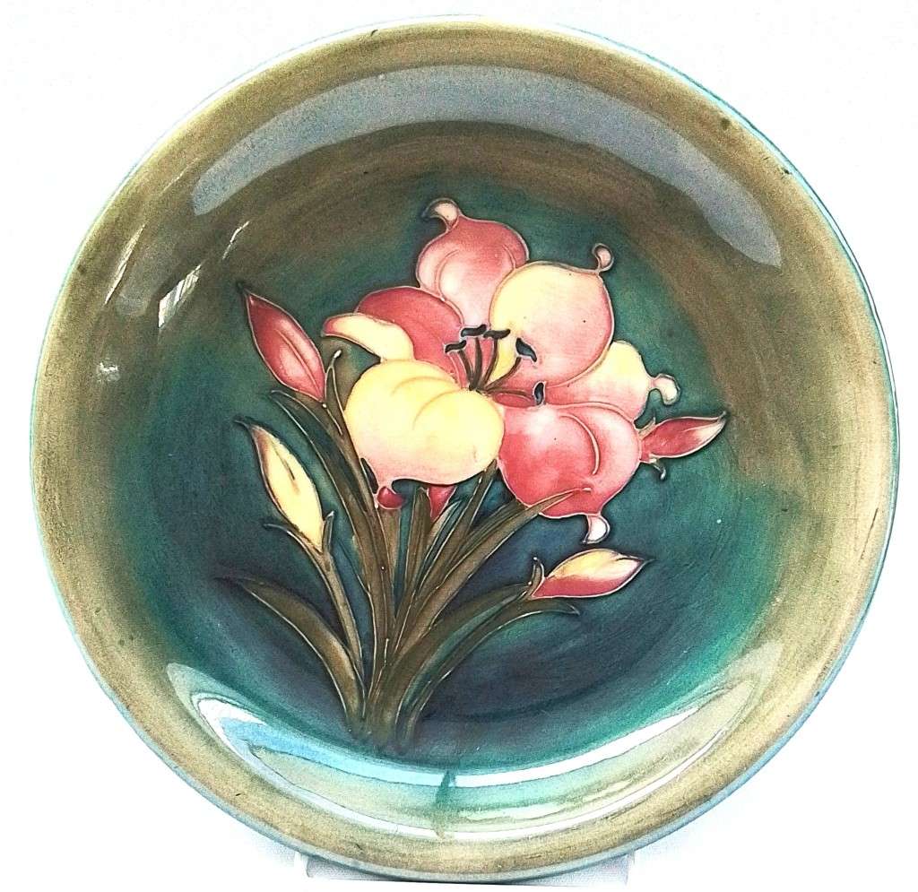 Moorcroft   ``FREESIA``   Plate