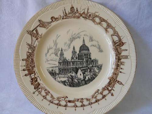 CLarice  Cliff  Plate