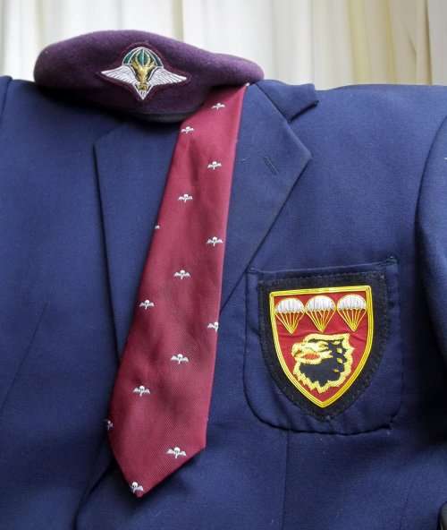 *CRAZY R1 START* SADF 3 Parachute Battalion - Blazer, Tie, Beret