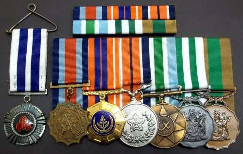 *CRAZY R1 START* SADF - Group of 7 medals including the Pro Merito Medal
