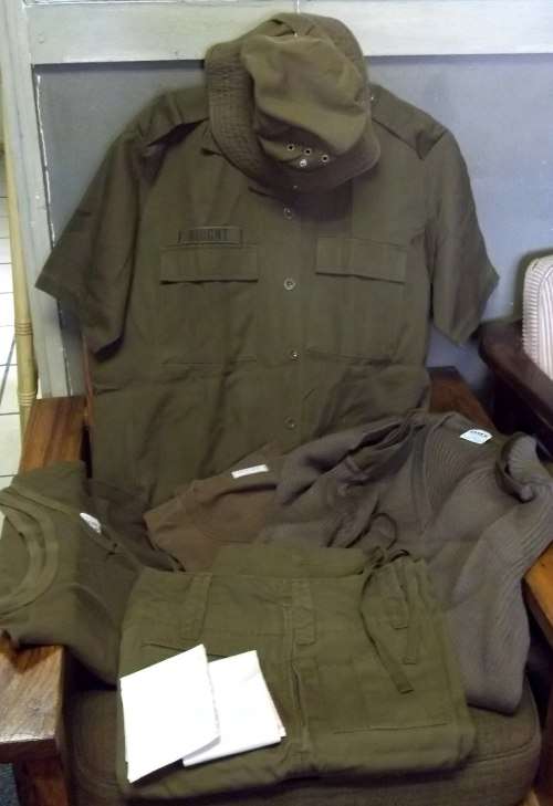 *CRAZY R1 START* SADF Set of field browns - Cap/Shirt/Sweater/Vest/Jersey/Pants/Boot Guards