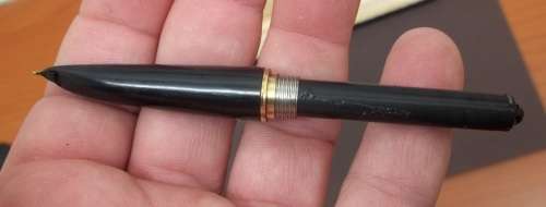 *CRAZY R1 START* PARKER 61 fountain pen in box with ink