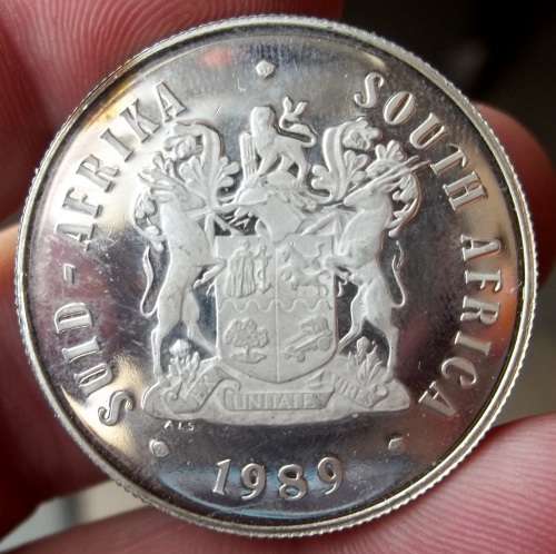 *CRAZY R1 START* RSA 1 Rand 1989 proof coin - R145 worth of Silver