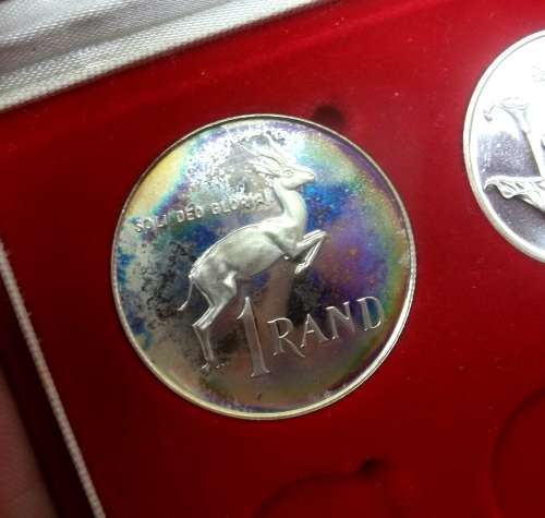 *CRAZY R1 START* 1982 RSA Proof coin set - Beautiful Toning