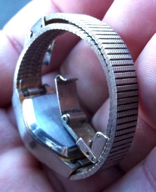 *CRAZY R1 START* OMEGA 17 Jewels manual wind lady`s watch with Hong Kong movement