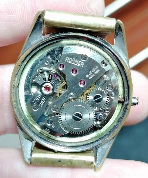 *CRAZY R1 START* 1970`s ROAMER Popular 15 Jewels gent`s watch - For Restoration - Working