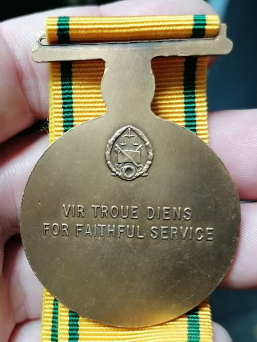 *CRAZY R1 START* SA Prison Services 10yrs `For Faithful Service` medal