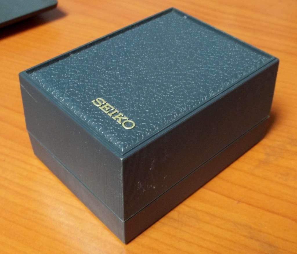 *CRAZY R1 START* 2007 SEIKO SQ lady`s watch in box