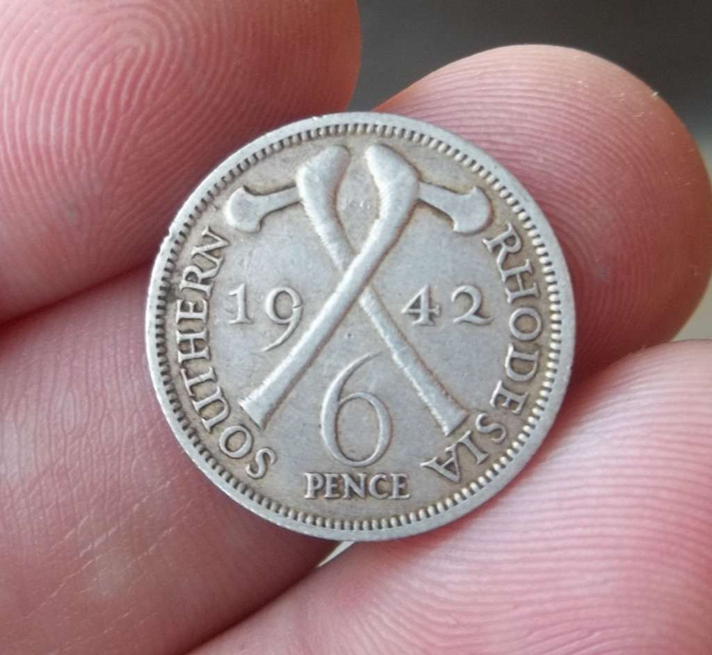 *CRAZY R1 START* Southern Rhodesia 6 Pence 1942 - Nice condition
